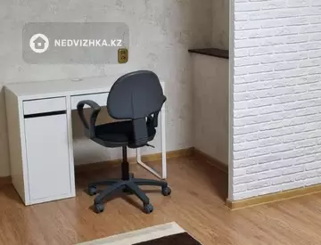 2-комнатная квартира, этаж 4 из 4, 42 м², миниатюра 5