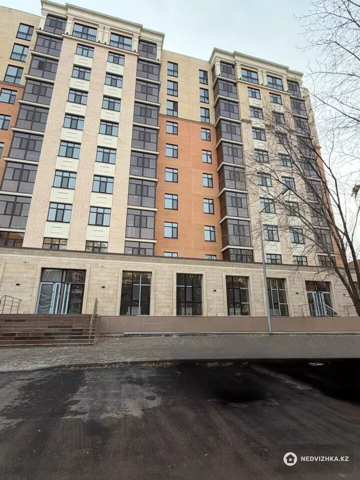 Помещение, этаж 1 из 10, 156 м², фотография 2