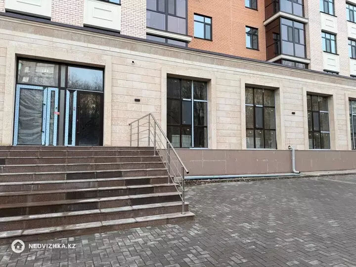 Помещение, этаж 1 из 10, 156 м²