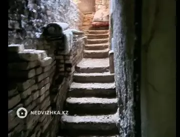 3-бөлмелі пәтер, қабат 1 барлық қабат саны 2, 180 м², 11-нобай