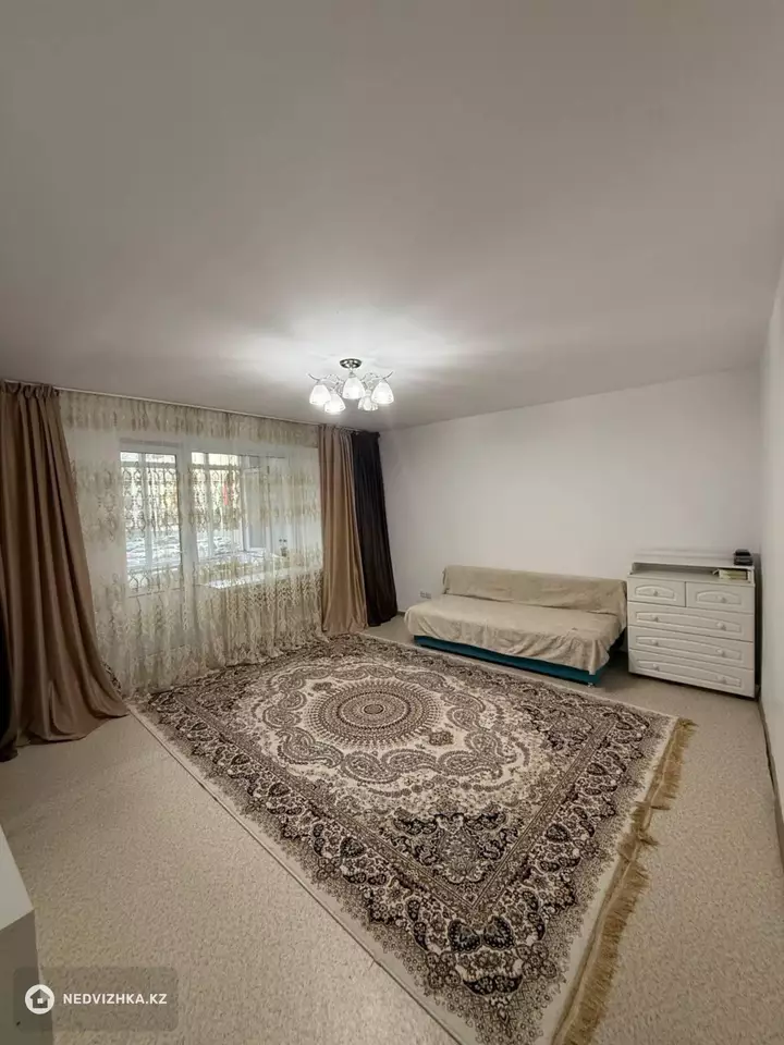 2-комнатная квартира, этаж 2 из 5, 55 м², фотография 2