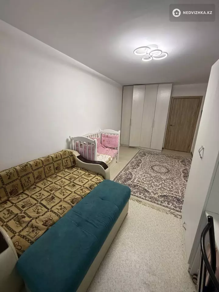 2-комнатная квартира, этаж 2 из 5, 55 м², фотография 2