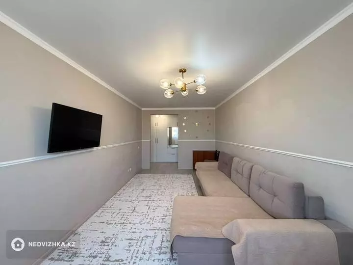 2-комнатная квартира, этаж 8 из 9, 63 м²