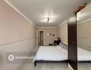 2-комнатная квартира, этаж 8 из 9, 63 м², миниатюра 6