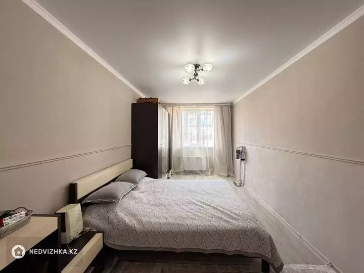 2-комнатная квартира, этаж 8 из 9, 63 м², фотография 5