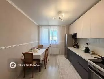 2-комнатная квартира, этаж 8 из 9, 63 м², миниатюра 7