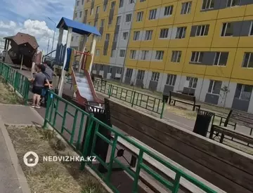 3-комнатная квартира, этаж 1 из 9, 82 м², миниатюра 11