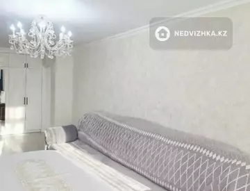 3-комнатная квартира, этаж 1 из 9, 82 м², миниатюра 5