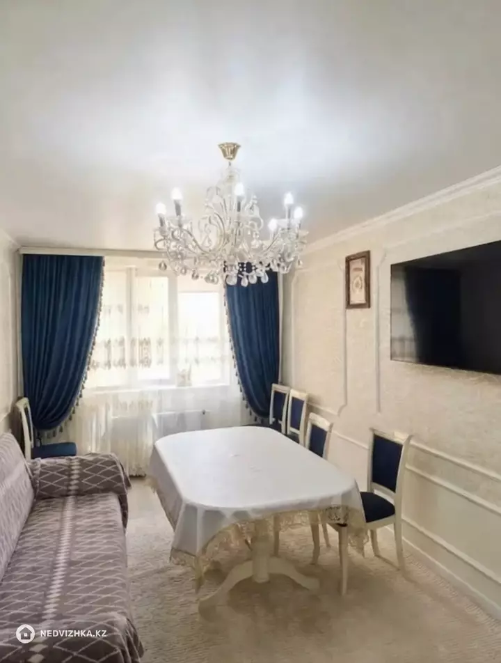 3-комнатная квартира, этаж 1 из 9, 82 м²
