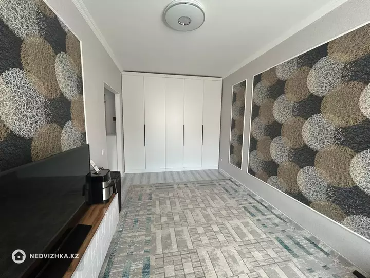1-комнатная квартира, этаж 5 из 10, 35 м²