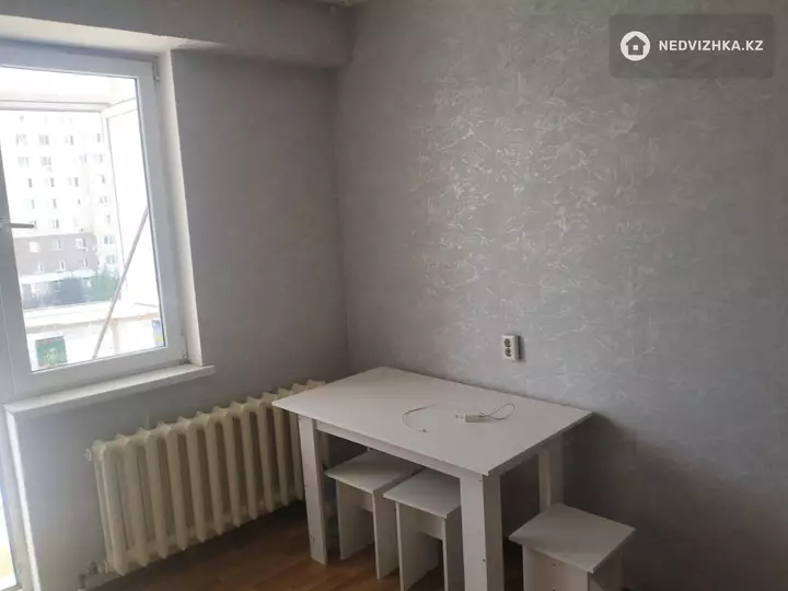 1-комнатная квартира, этаж 3 из 13, 43 м², фотография 4