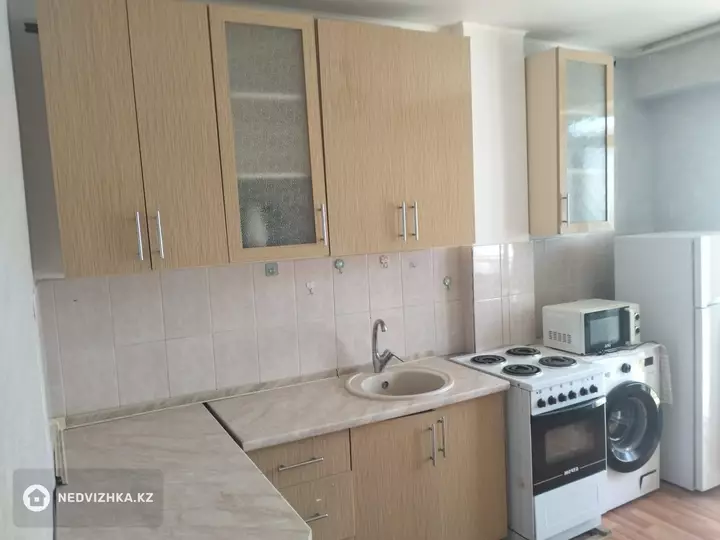 1-комнатная квартира, этаж 3 из 13, 43 м², фотография 5