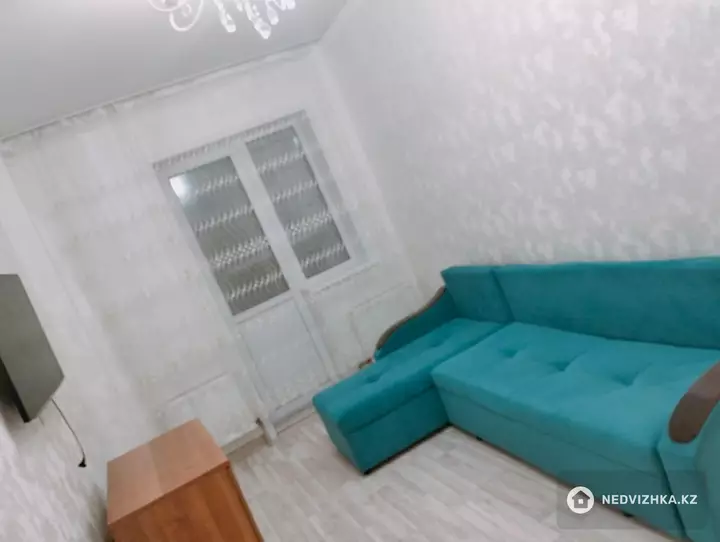 1-комнатная квартира, этаж 12 из 13, 34 м², фотография 5