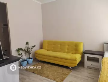 1-комнатная квартира, этаж 5 из 12, 40 м², На длительный срок