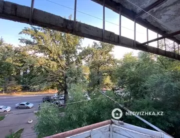 2-комнатная квартира, этаж 4 из 5, 52 м², На длительный срок