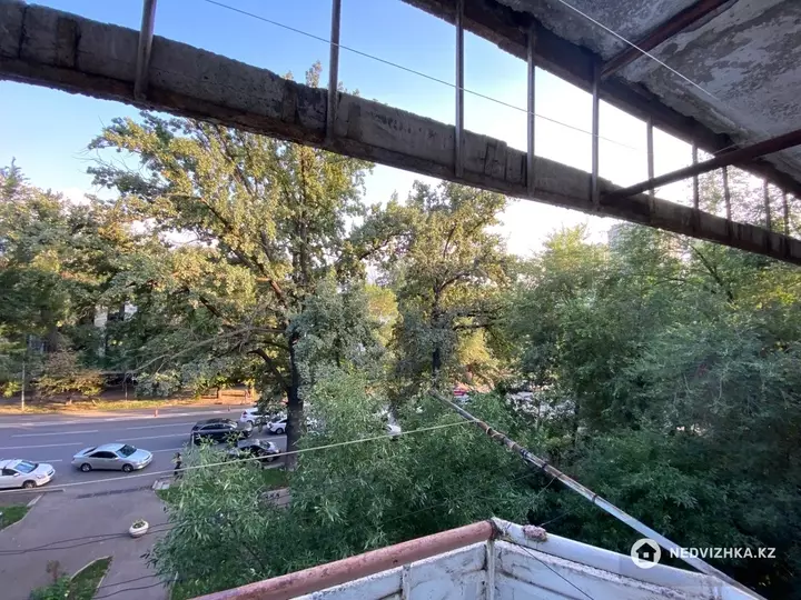 2-комнатная квартира, этаж 4 из 5, 52 м², На длительный срок, фотография 2