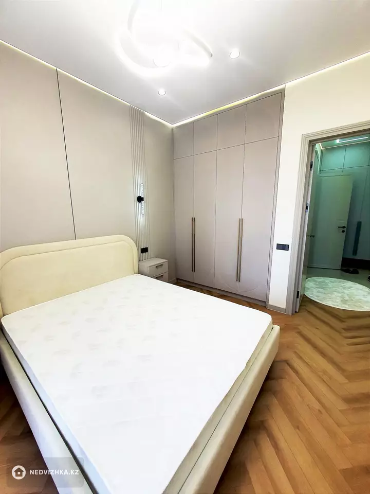 2-комнатная квартира, этаж 6 из 18, 45 м², фотография 3