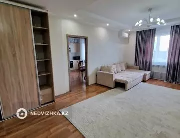 2-комнатная квартира, этаж 13 из 25, 75 м², На длительный срок