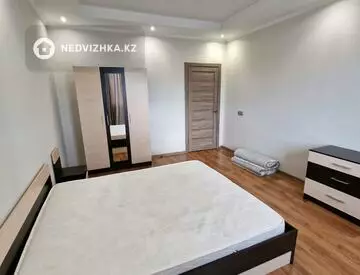 2-комнатная квартира, этаж 13 из 25, 75 м², На длительный срок