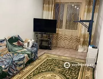 1-комнатная квартира, этаж 16 из 16, 38 м², миниатюра 3
