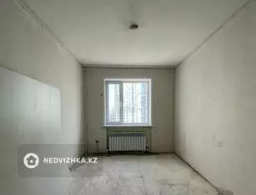 3-комнатная квартира, этаж 8 из 12, 84 м², миниатюра 3