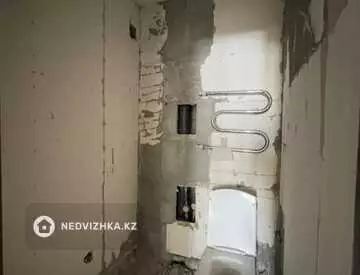 3-комнатная квартира, этаж 8 из 12, 84 м², миниатюра 4