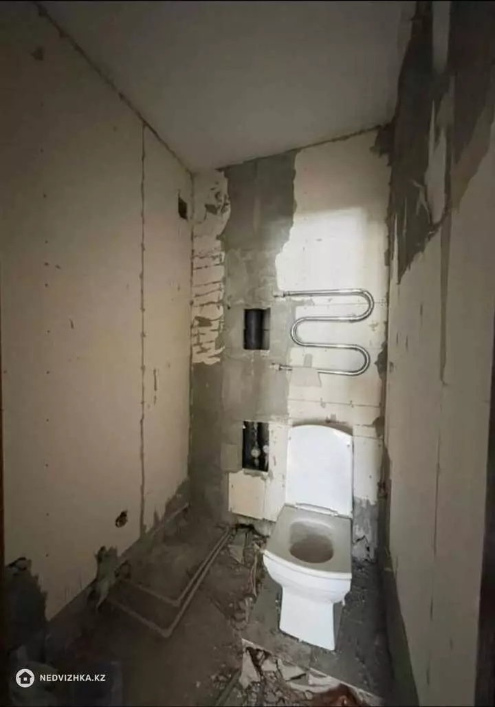 3-комнатная квартира, этаж 8 из 12, 84 м², фотография 4