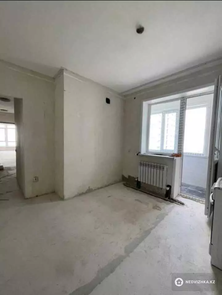 3-комнатная квартира, этаж 8 из 12, 84 м², фотография 5