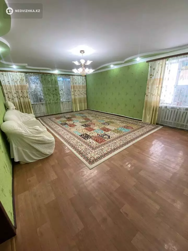 3-комнатная квартира, этаж 2 из 2, 100 м², фотография 3