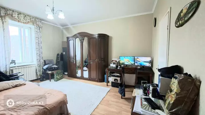 4-комнатная квартира, этаж 5 из 11, 124 м², фотография 2