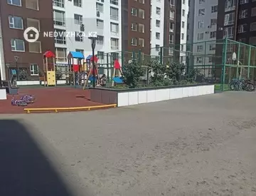 1-комнатная квартира, этаж 8 из 9, 45 м², миниатюра 1