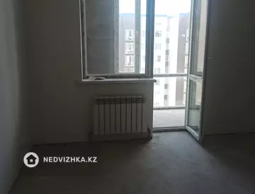 1-комнатная квартира, этаж 8 из 9, 45 м², миниатюра 2