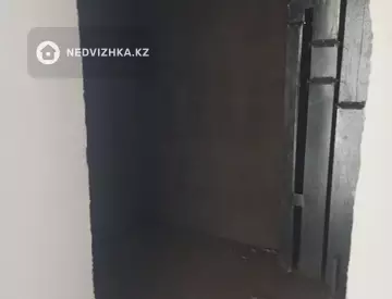 1-комнатная квартира, этаж 8 из 9, 45 м², миниатюра 6