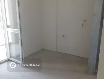 1-комнатная квартира, этаж 8 из 9, 45 м², миниатюра 9