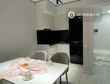 3-комнатная квартира, этаж 5 из 9, 72 м², Посуточно
