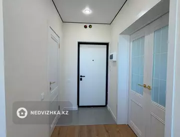 1-комнатная квартира, этаж 9 из 12, 34 м², миниатюра 5