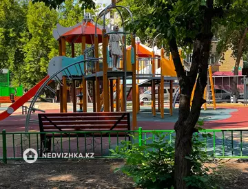 2-комнатная квартира, этаж 3 из 5, 46 м², миниатюра 4