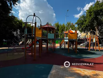 2-комнатная квартира, этаж 3 из 5, 46 м², миниатюра 10