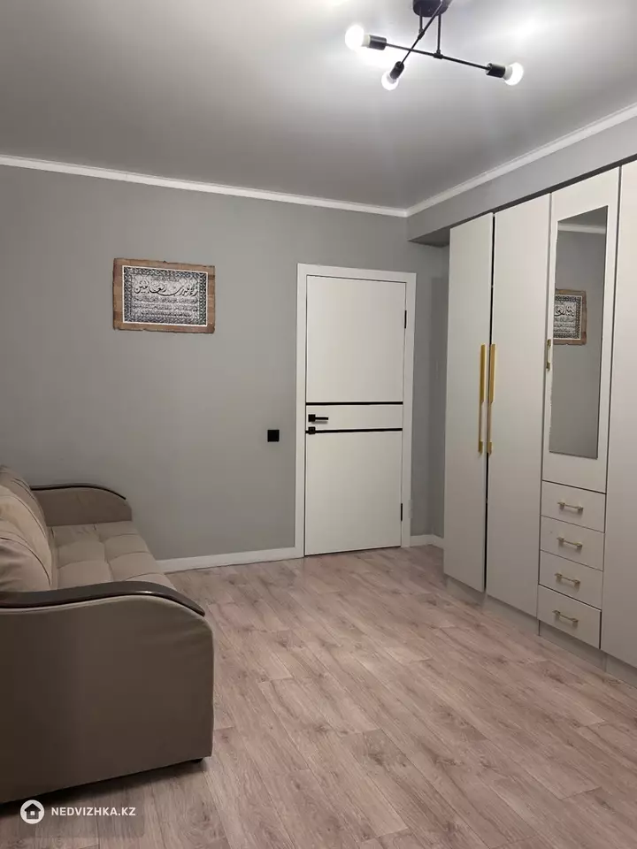 80 м², 3-комнатная квартира, этаж 2 из 5, 80 м², изображение - 1