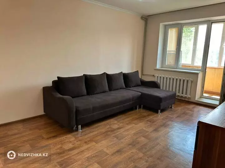 1-комнатная квартира, этаж 4 из 5, 36 м², фотография 4