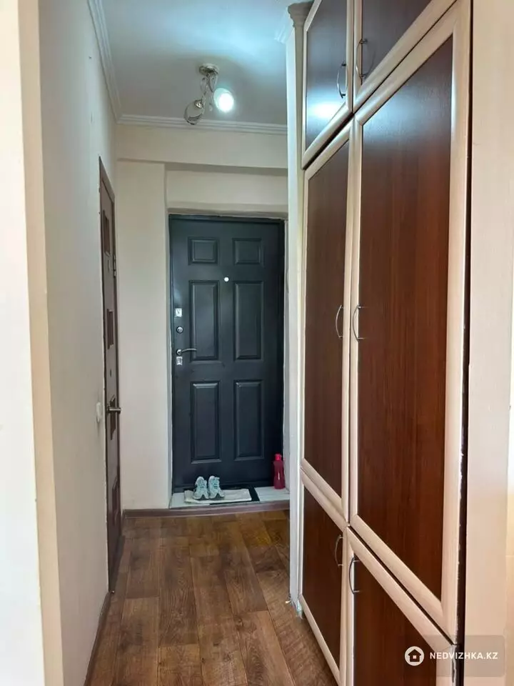 1-комнатная квартира, этаж 4 из 5, 36 м², фотография 5