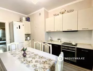 4-комнатная квартира, этаж 8 из 12, 110 м², миниатюра 8