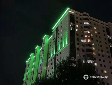 4-комнатная квартира, этаж 8 из 12, 110 м², миниатюра 10