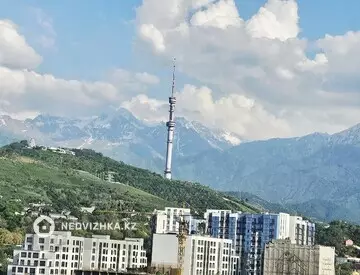 2-комнатная квартира, этаж 12 из 15, 80 м², Посуточно