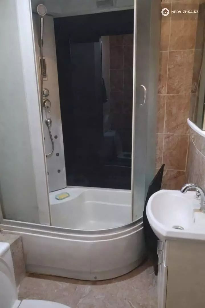 2-комнатная квартира, этаж 1 из 5, 43 м², фотография 2