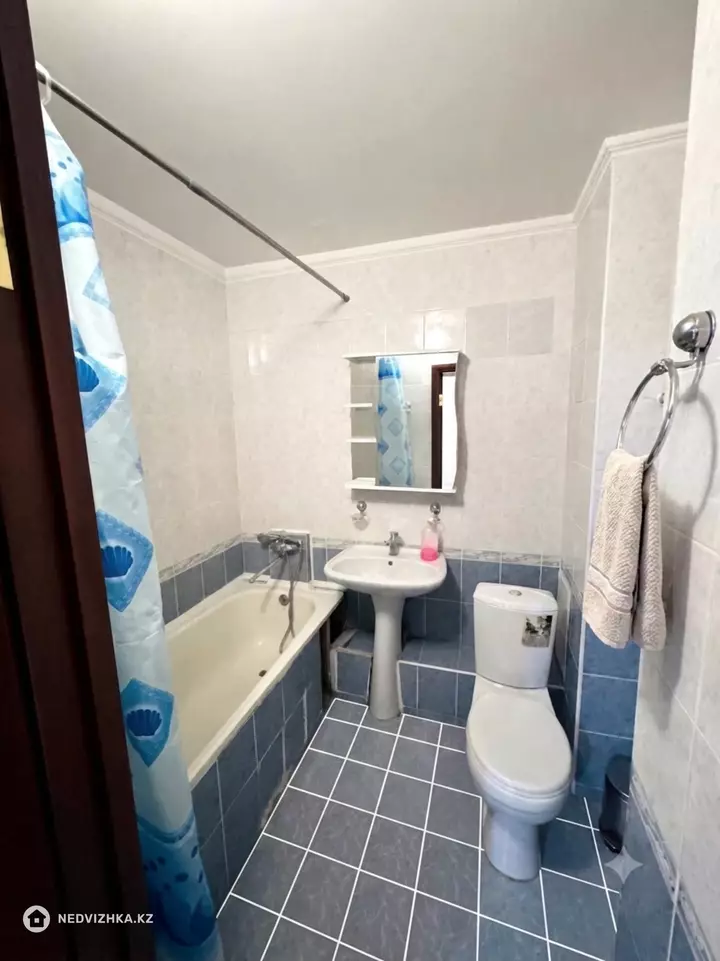 2-комнатная квартира, этаж 2 из 5, 52 м², фотография 5