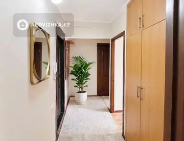 2-комнатная квартира, этаж 2 из 5, 52 м², миниатюра 6