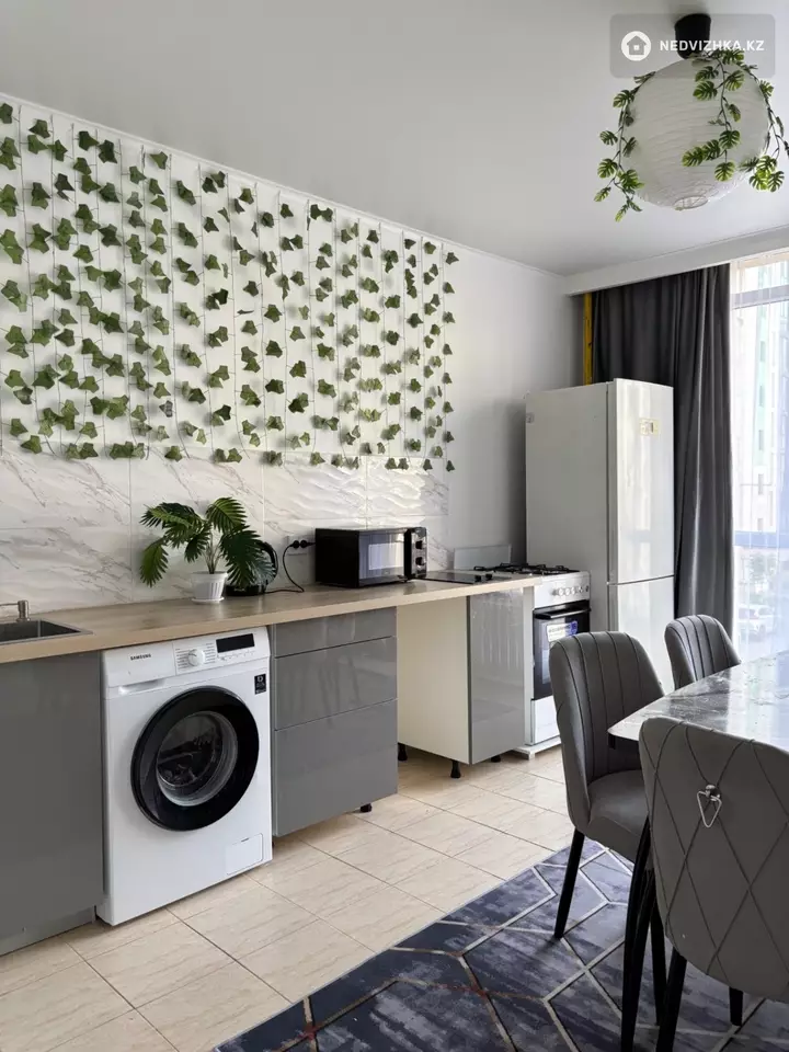 1-комнатная квартира, этаж 2 из 9, 47 м², Посуточно, фотография 5
