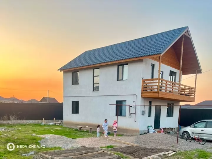 5-комнатный дом, 3 соток, 130 м²