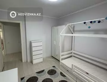3-комнатная квартира, этаж 4 из 5, 70 м², миниатюра 11